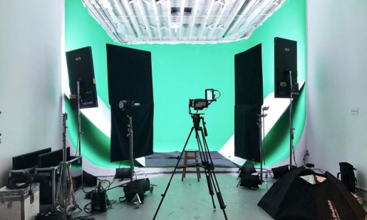 Three Wall Cyclorama Studio, with greenscreen capability and 600amps of power