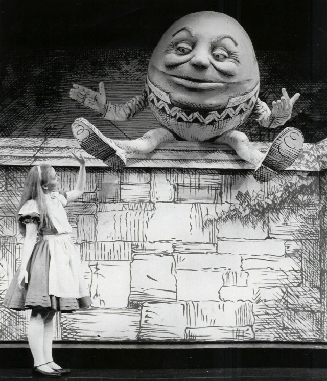  Alice in Wonderland on Broadway, Kate Burton gallery
