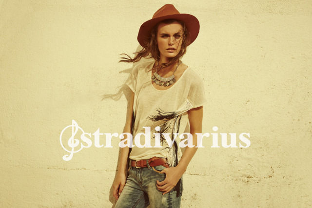 Client: Stradivarius gallery
